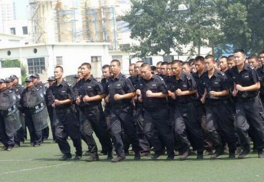 襄陽(yáng)獵鷹保安公司告訴您保安必須知道的滅火器知識(shí)！