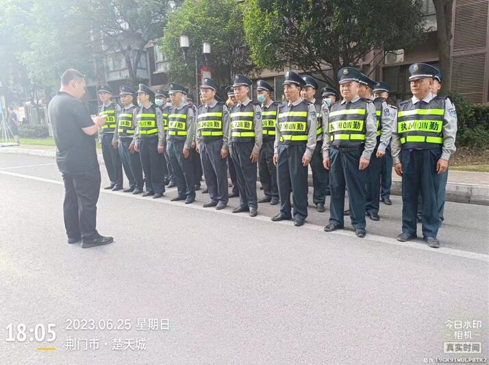 怎么樣才能在襄陽(yáng)獵鷹保安公司更好的完善自己呢？